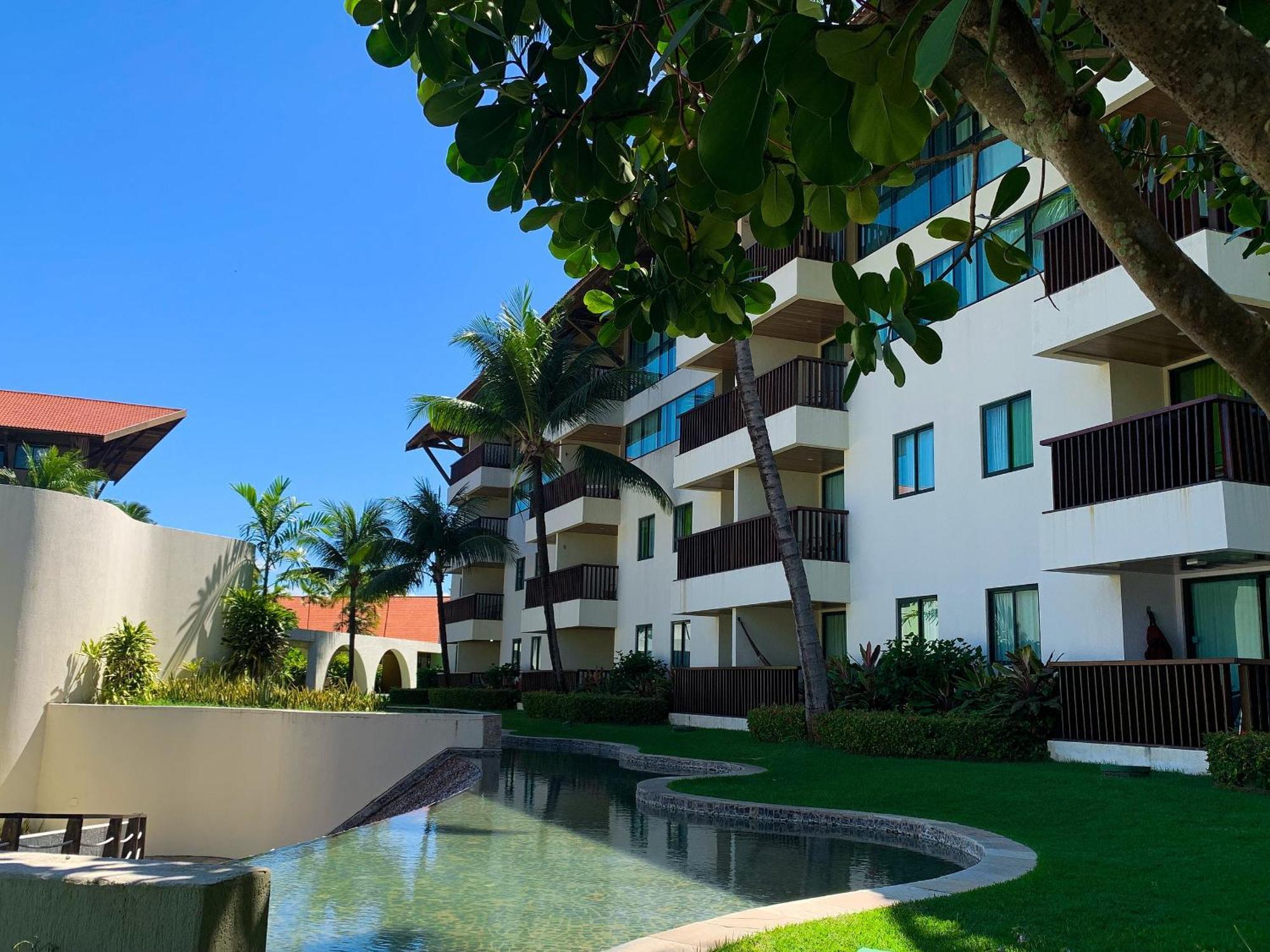 Apartment Pool View
